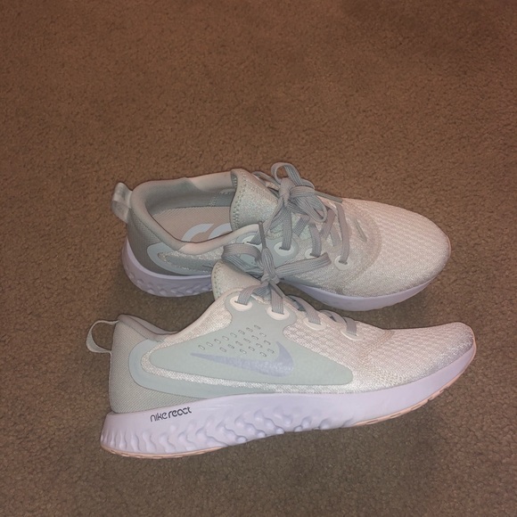 Nike Shoes - Womens Nike legend React